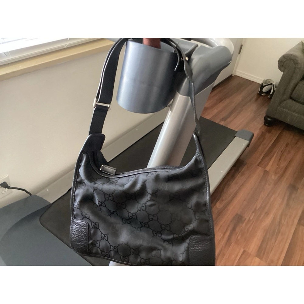 Gucci Black GG Logo shoulder bag - Picture 3 of 8